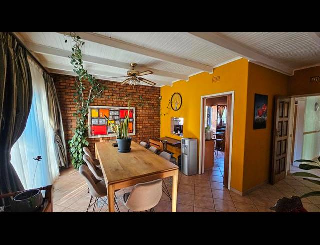 4 BEDROOM HOUSE FOR SALE IN MULBARTON
